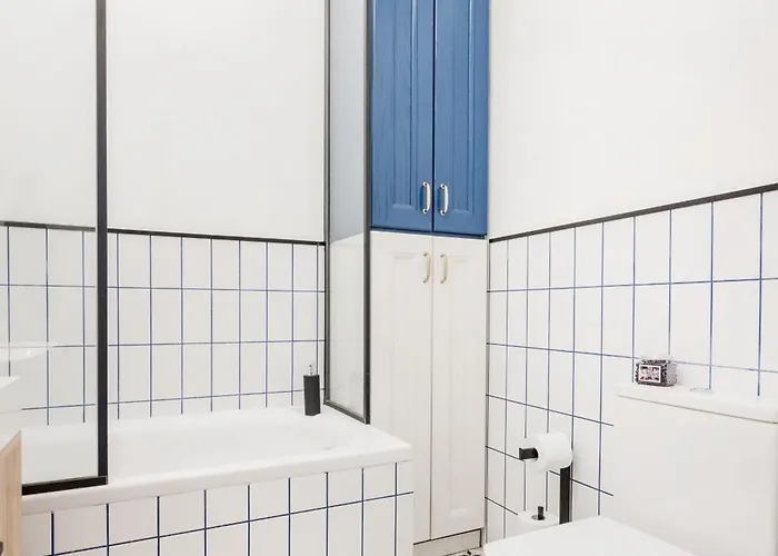 Downtown Comfort - Work, Relax, Explore