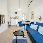 Downtown Comfort - Work, Relax, Explore アパート ブダペスト