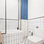 Downtown Comfort - Work, Relax, Explore