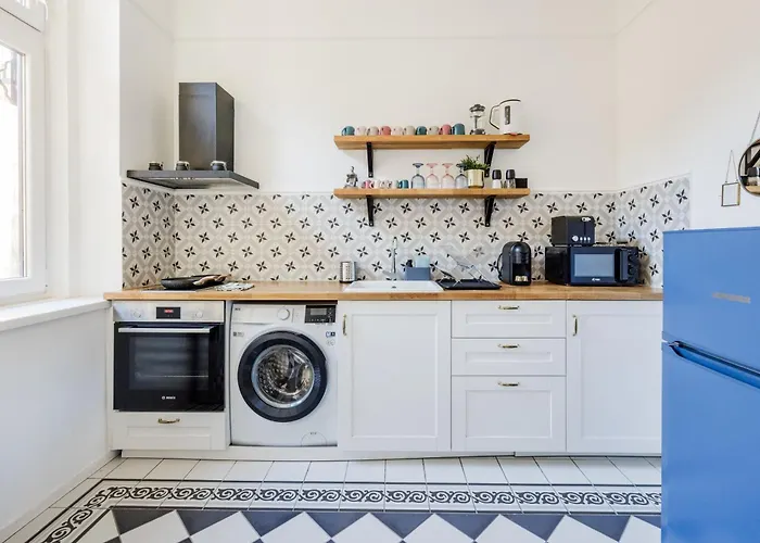 Downtown Comfort - Work, Relax, Explore *