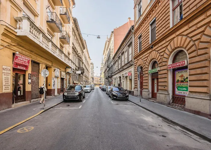 Downtown Comfort - Work, Relax, Explore Budapesta
