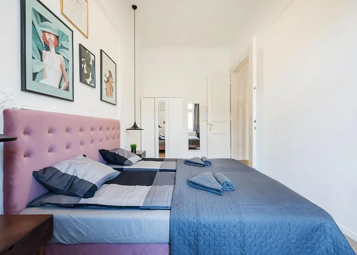 Downtown Comfort - Work, Relax, Explore *