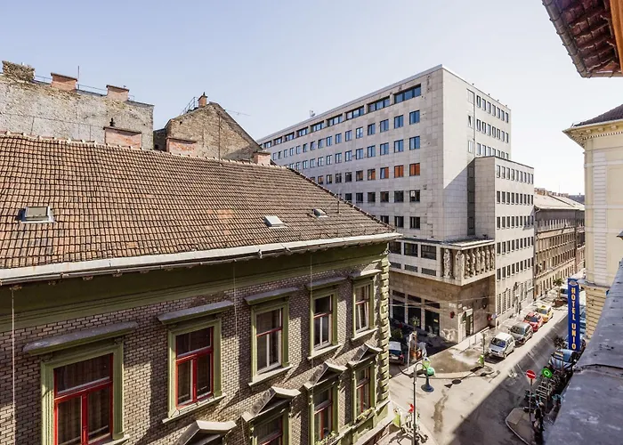 Apartament Downtown Comfort - Work, Relax, Explore Budapesta